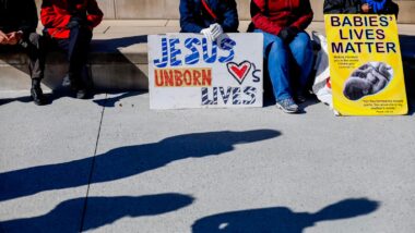 Protesto contra o aborto nos Estados Unidos: nova lei pode impedir preces perto de clínicas de aborto.