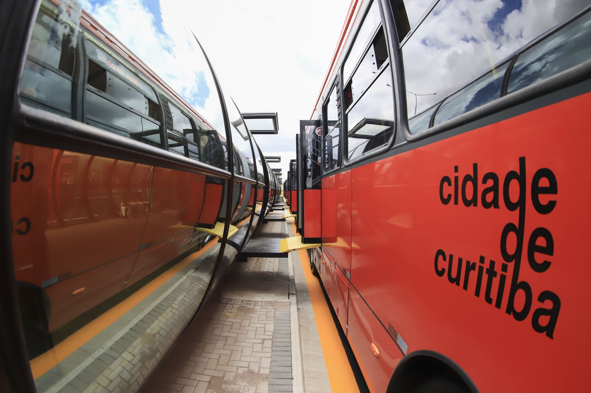 Sete projetos prometem melhorar a mobilidade em Curitiba.