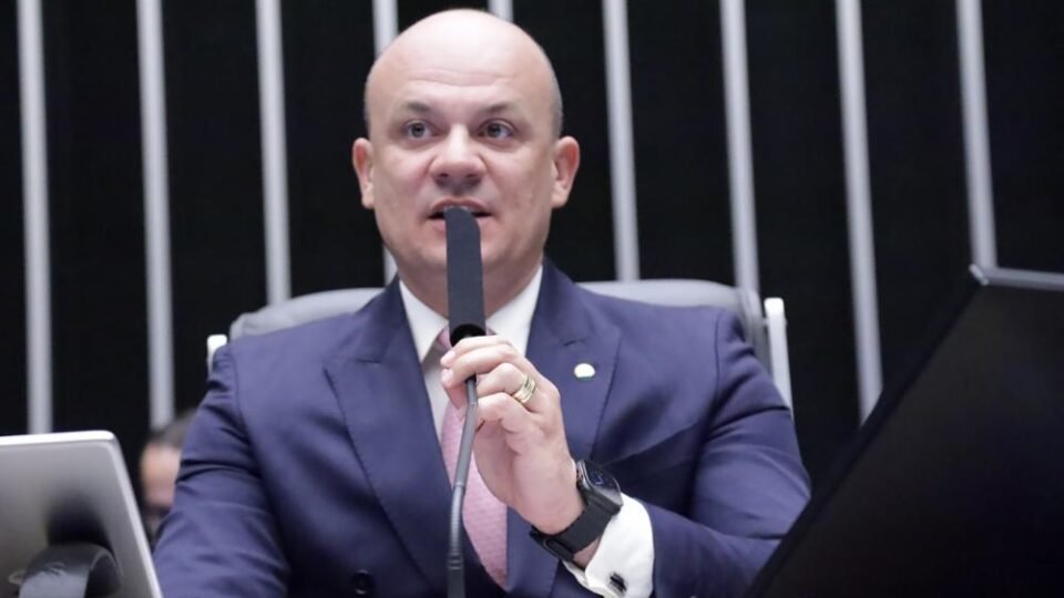 Oposição atribui a medo de punições do STF o travamento de alianças do Centrão
