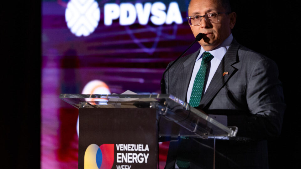 EUA negociam controle de participação em mais de 12 campos de petróleo da Venezuela