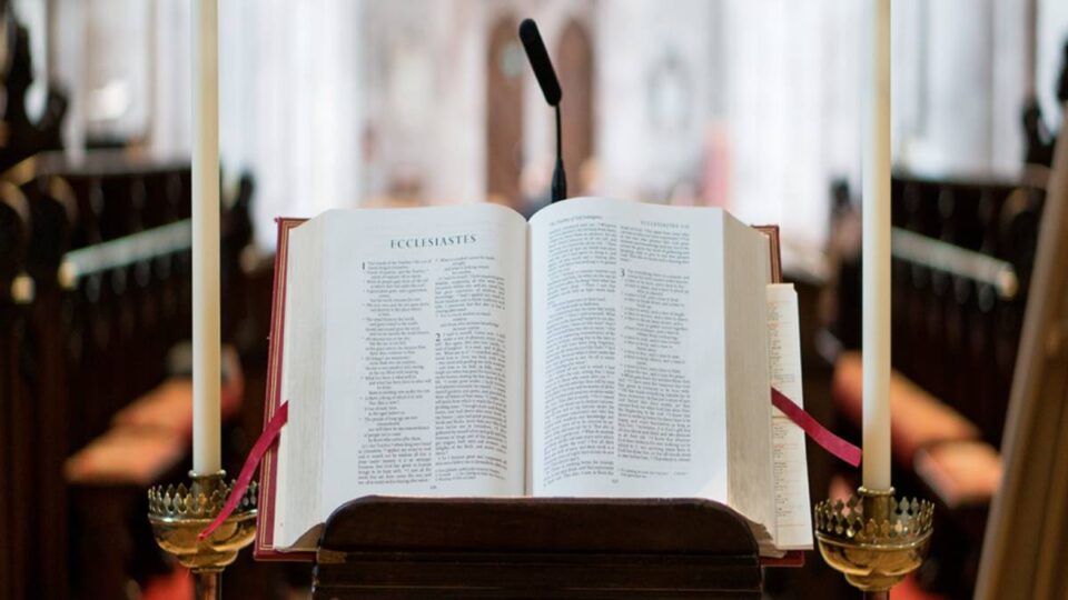 Novas gerações do Vietnã recuperam ritos católicos antigos e missa em latim