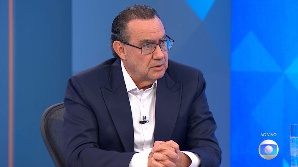 Augusto Cury defende taxação de 52% sobre apostas, corte de ministérios e criação de secretaria de IA