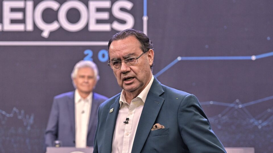 Augusto Cury tenta se posicionar como agente da despolarização política