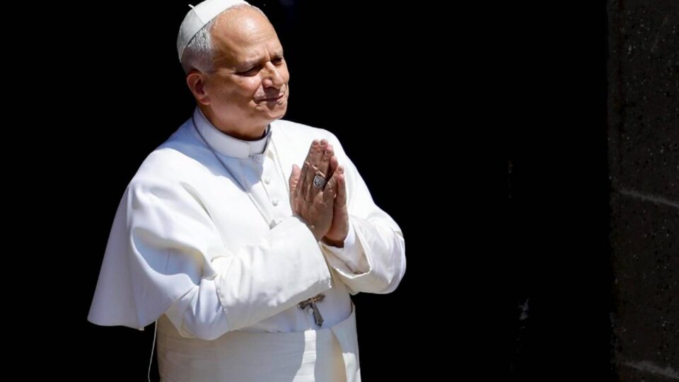 Vaticano expande presença na China com ordenação de novo bispo em Datong