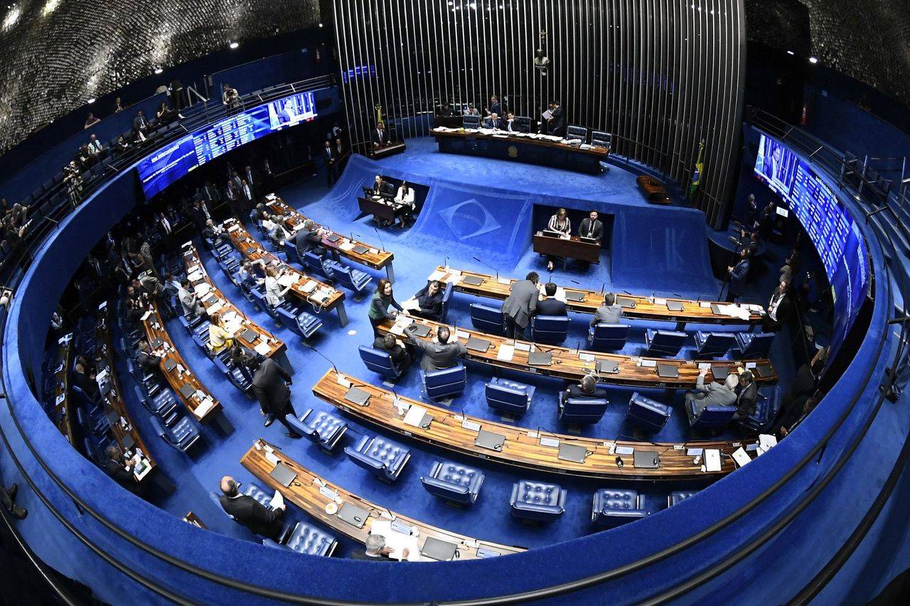 Oposição aposta em plenário vazio para travar o fim da escala 6x1