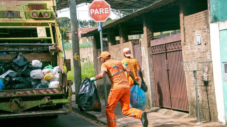 Carta aberta ao meu irmão gari: quem vai limpar o lixo do PT?