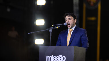 Renan Santos, Missão.