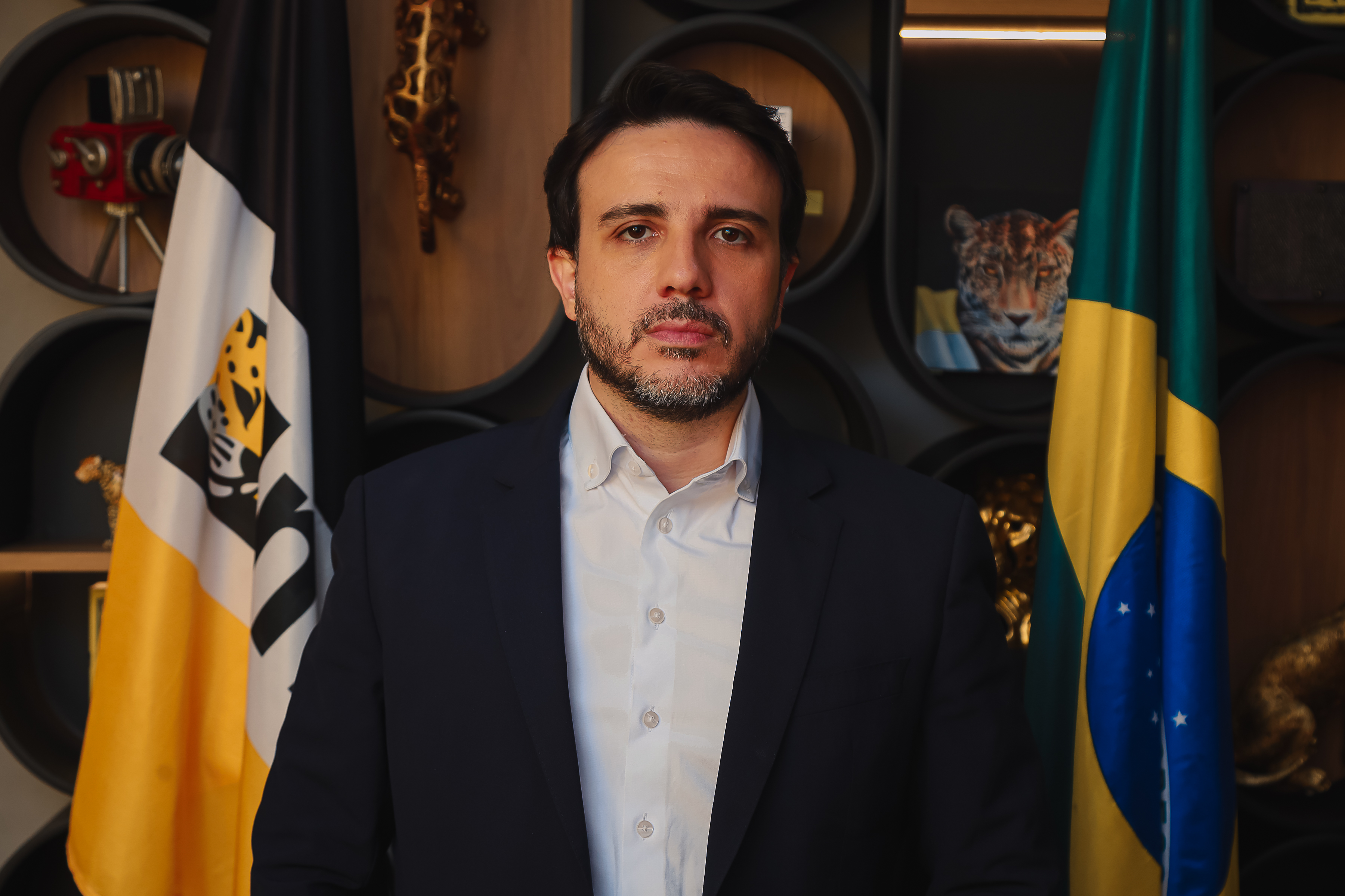 Flávio, Zema e Caiado criticam decisão de Toffoli contra Renan Santos