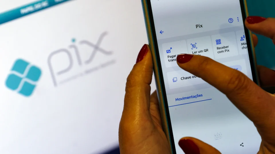 Mudança nas regras do Pix amplia para 80 dias o prazo para contestar devoluções e busca dificultar fraudes que exploram o próprio mecanismo de segurança.