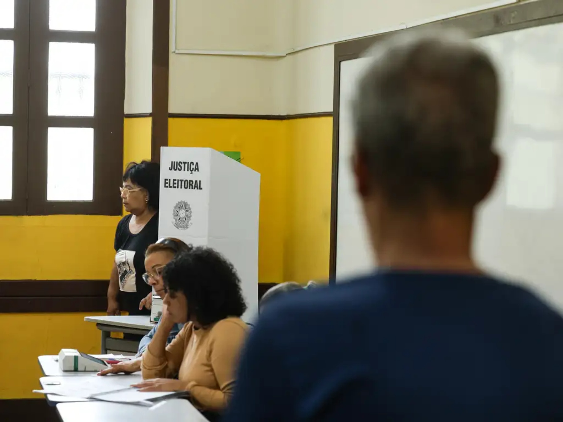 Eleitorado acima dos 60 anos cresce 74% e ganha peso decisivo nas urnas