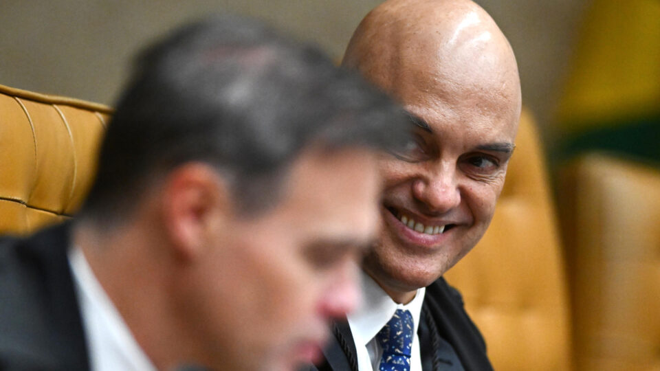 Celular atribuído a Moraes em relatório da PF tem conta no TikTok com usuário 'Xandao'