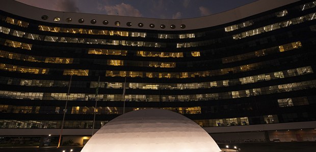 TSE aprovou seis chapas e ainda analisa outros sete pedidos de registro para a disputa presidencial de 2026.