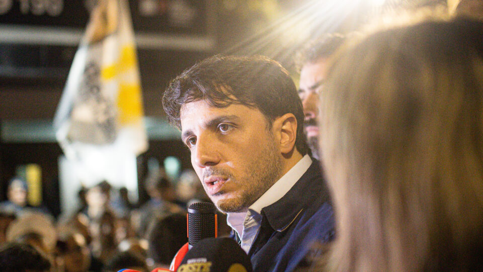 Renan Santos protocola pedidos de impeachment contra Moraes e Toffoli no Senado