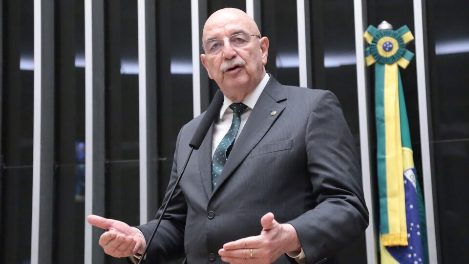 Osmar Terra cobra investigação sobre lobby da cannabis no SUS e suposta intermediação de pessoas ligadas a Lulinha