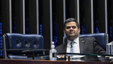 PF diz que Alcolumbre seria alvo de Mendonça para recompor forças no STF