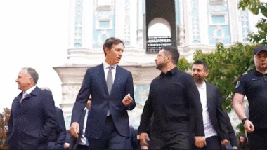 Os emissários da Casa Branca, Steve Witkoff e Jared Kushner, foram recebidos pelo presidente ucraniano Volodymyr Zelensky neste domingo (6).