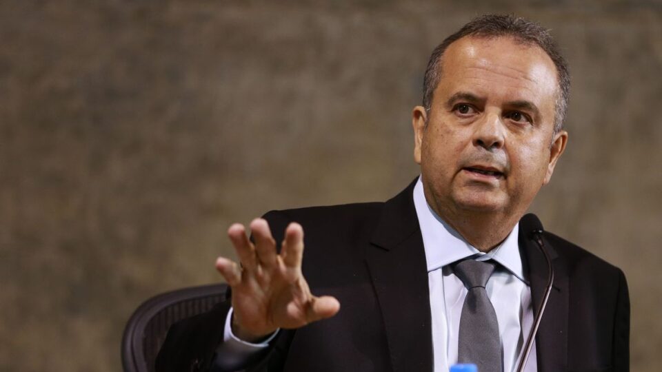 Líder da oposição recusa assinar pedido de impeachment de Moraes e alega risco de nulidade