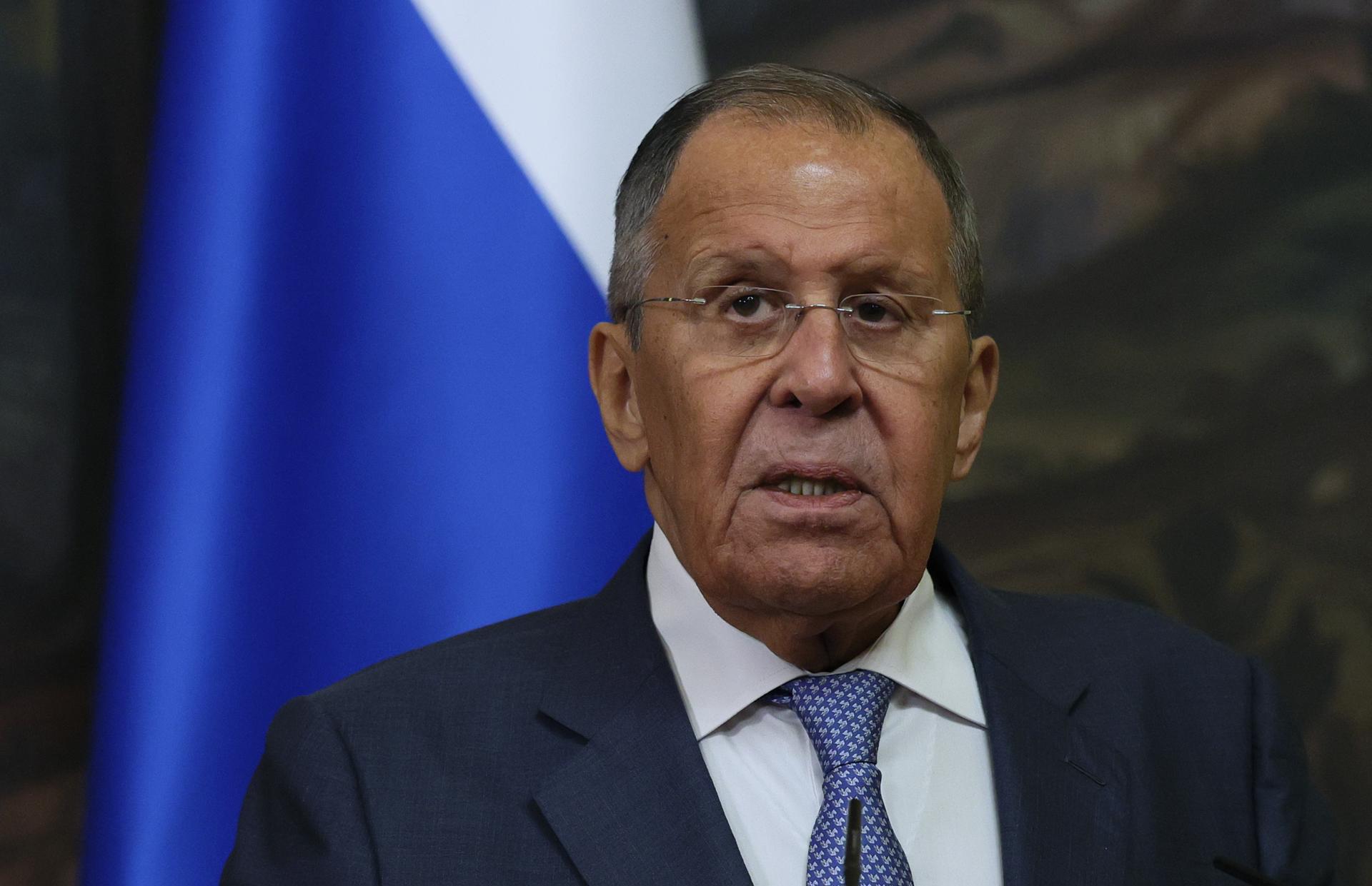 Rússia fecha consulado alemão e Instituto Goethe