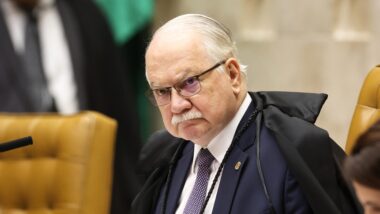 Presidente do Supremo tenta encontrar saída para tensão entre Mendonça e Moraes.
