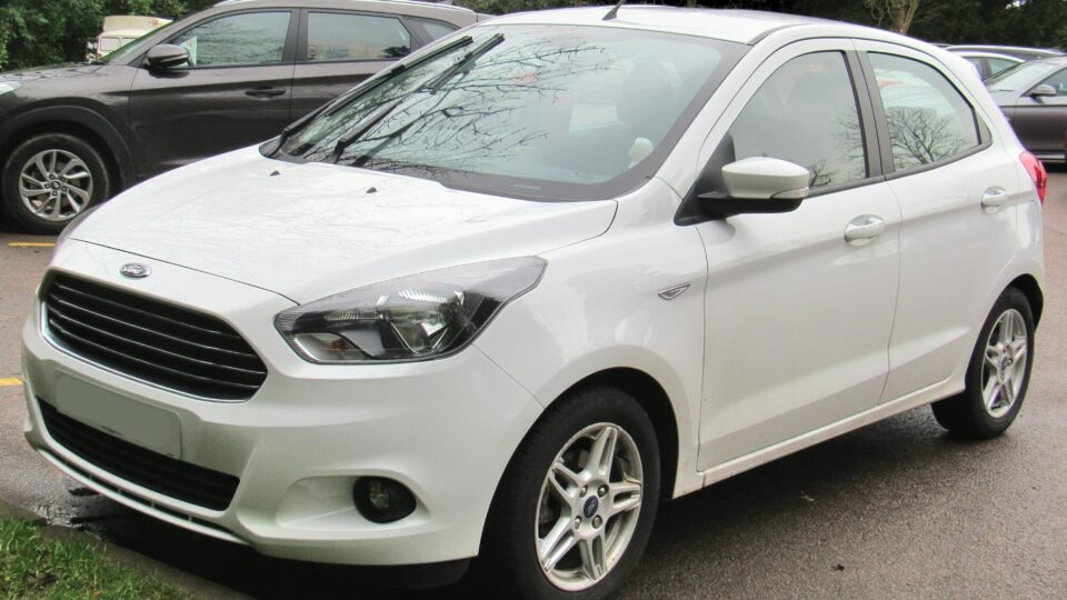 Ford Ka lidera lista de carros mais visados por criminosos; veja os dez modelos