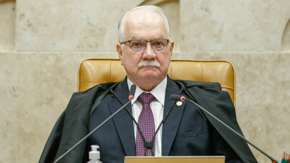 Fachin afirma que Justiça cumprirá deveres e está à altura dos desafios em meio à crise no STF