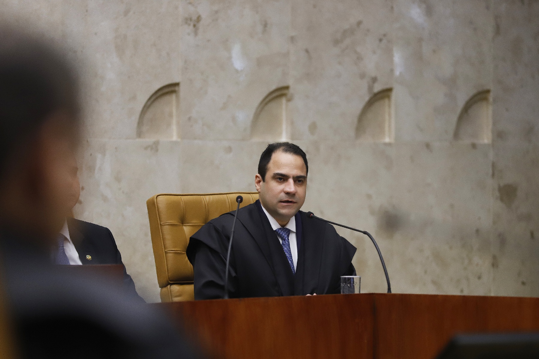 Beto Simonetti, presidente da OAB, tratou o caso envolvendo Alexandre de Moraes como uma crise institucional.