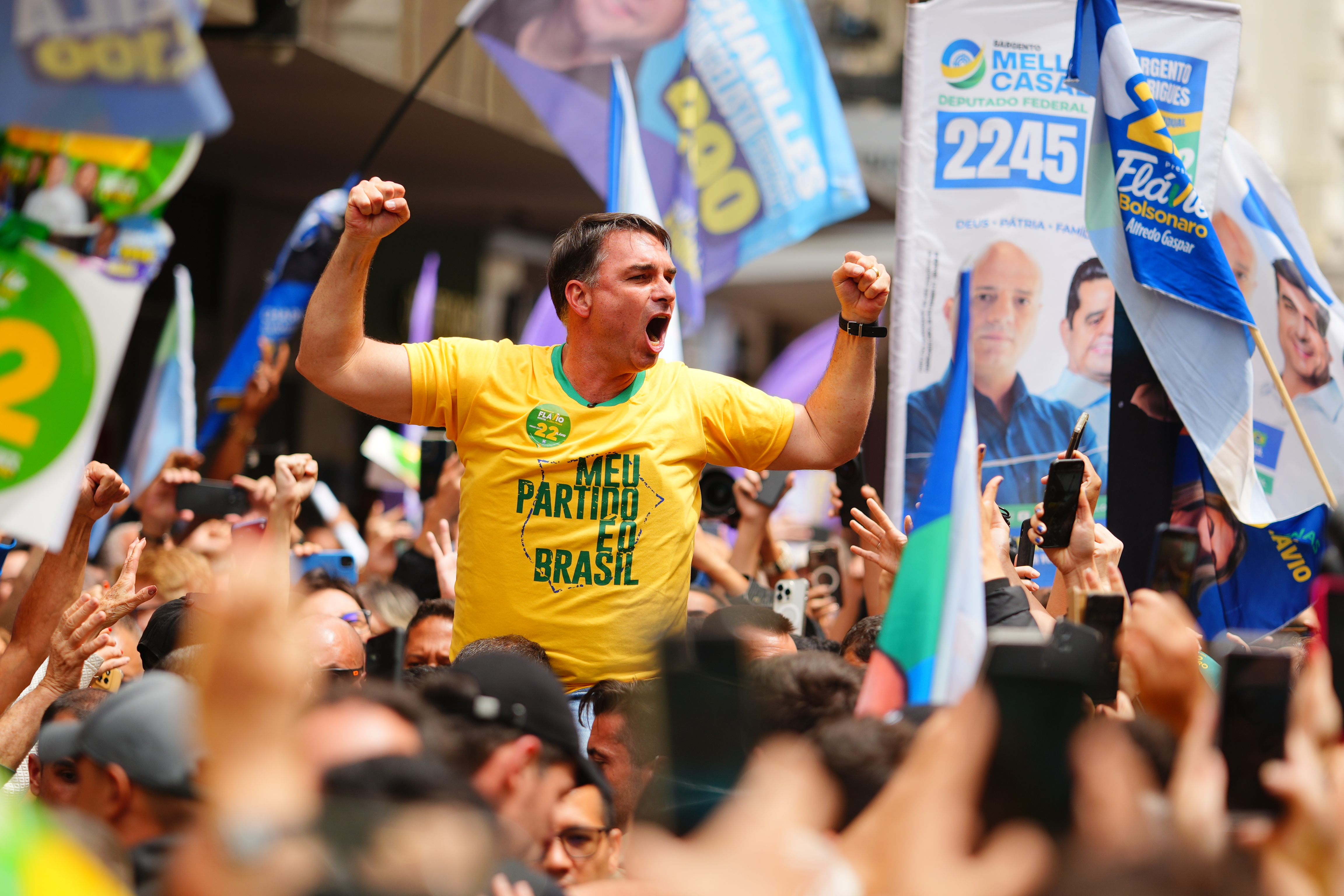 Flávio defende afastamento de Moraes e diz que terça será “vital” para o Brasil