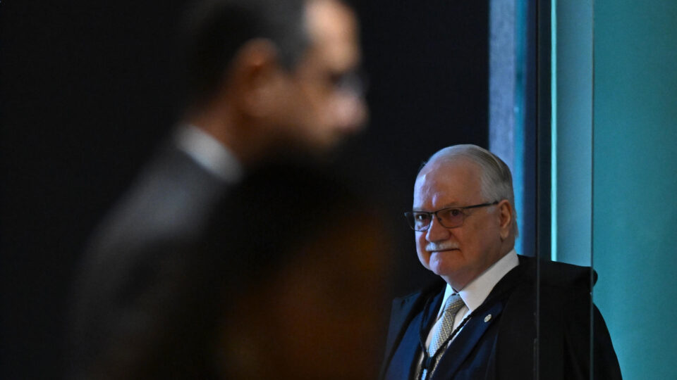Ministro Edson Fachin convoca reunião extraordinária presencial no STF para 15 de setembro