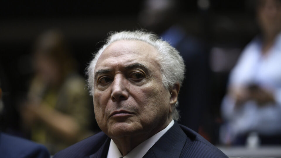 Temer diz que STF está acima de disputas individuais e cobra solução rápida para crise