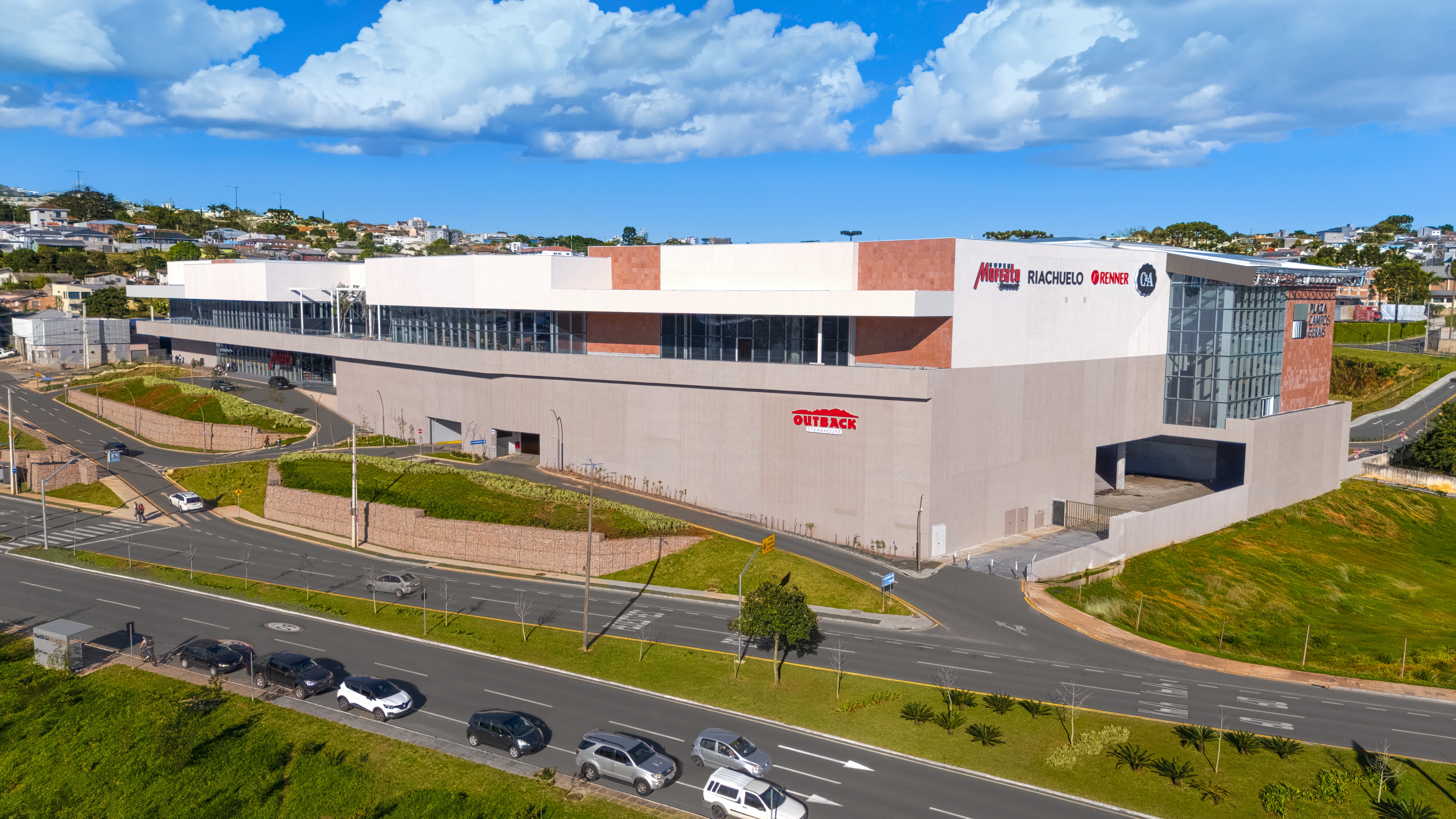 Shopping Plaza Campos Gerais atinge faturamento de R$ 100 milhões no primeiro semestre e anuncia Centro de Convenções 