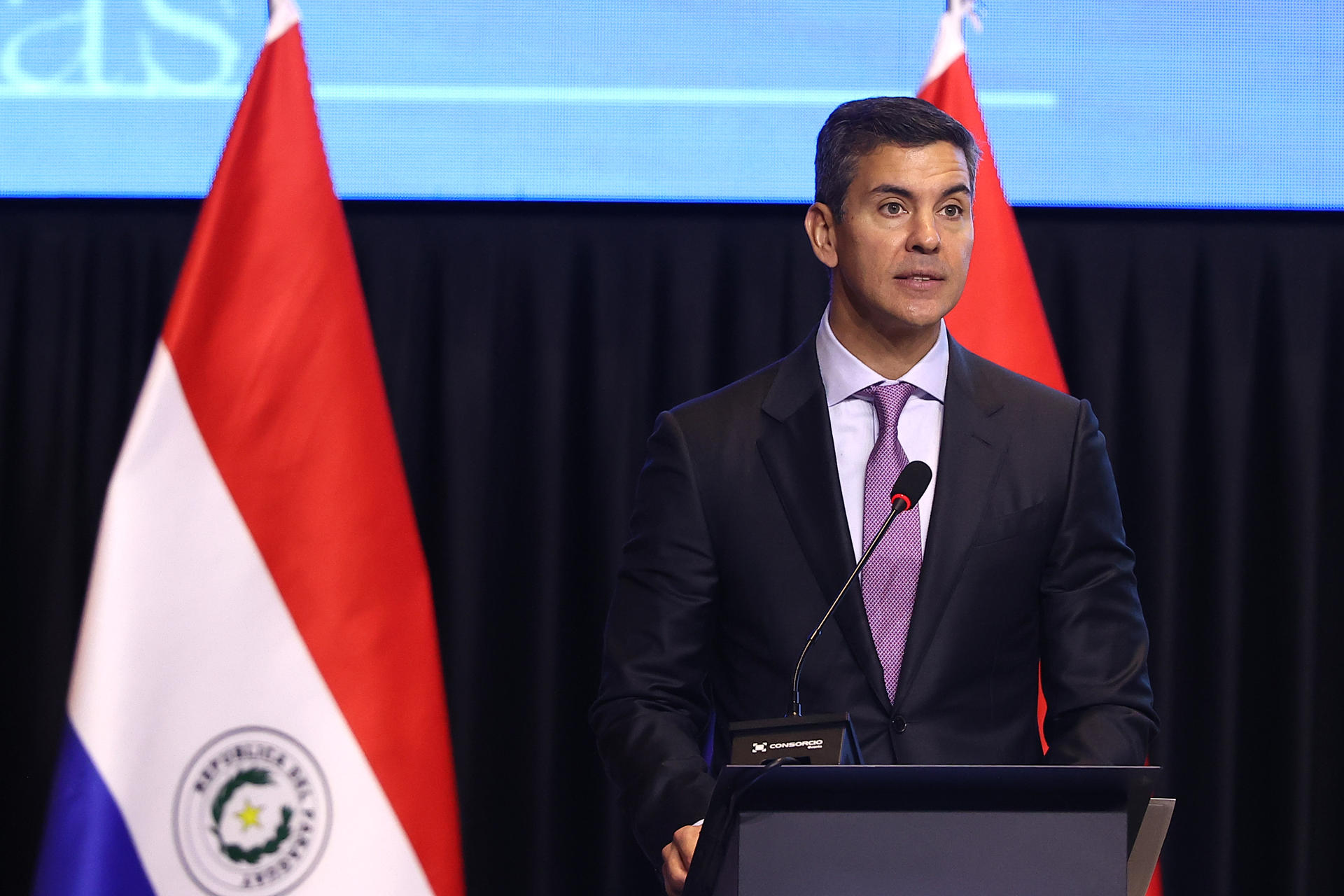 Presidente do Paraguai convida empresários brasileiros a investir no país