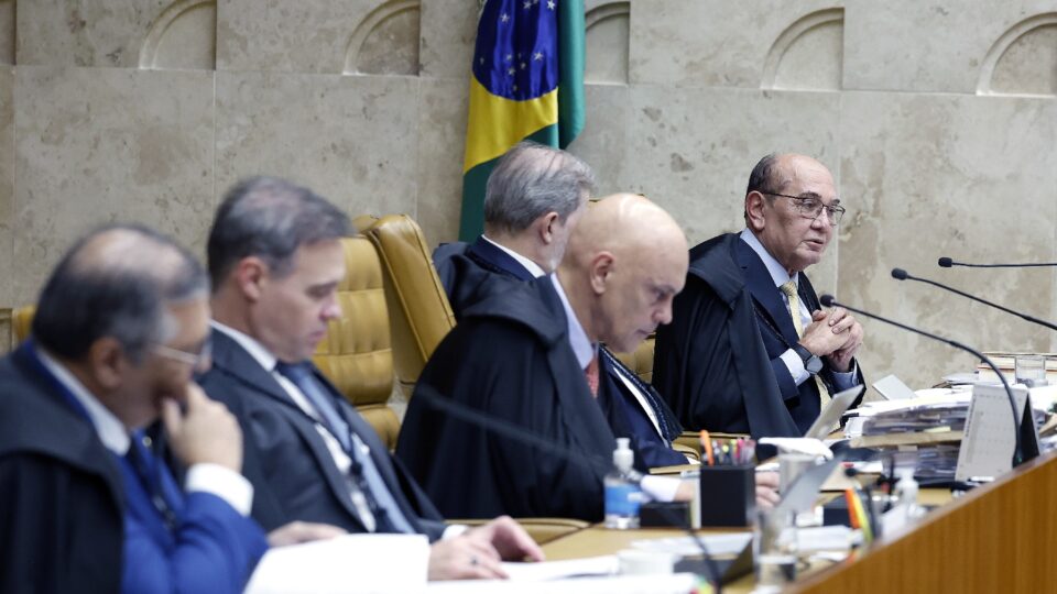 Sequência de atos de Moraes, Gilmar e Dino demonstra ofensiva coordenada de ala do STF