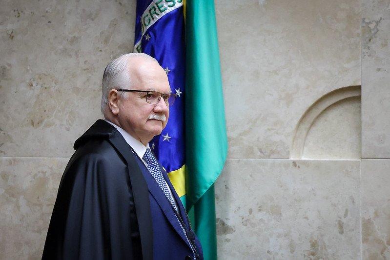 Fachin decide não julgar Moraes e Mendonça juntos; atuação do relator do Master será analisada em 23 de setembro