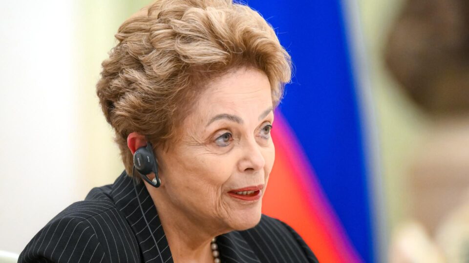 Dilma diz que Banco dos Brics achou “caminho” para retomar transações com a Rússia: “Corrigindo injustiça”
