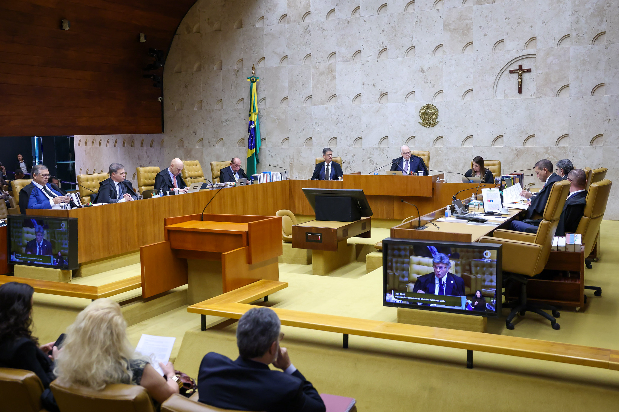 O guardião sob suspeita: a urgência de se reformar o STF