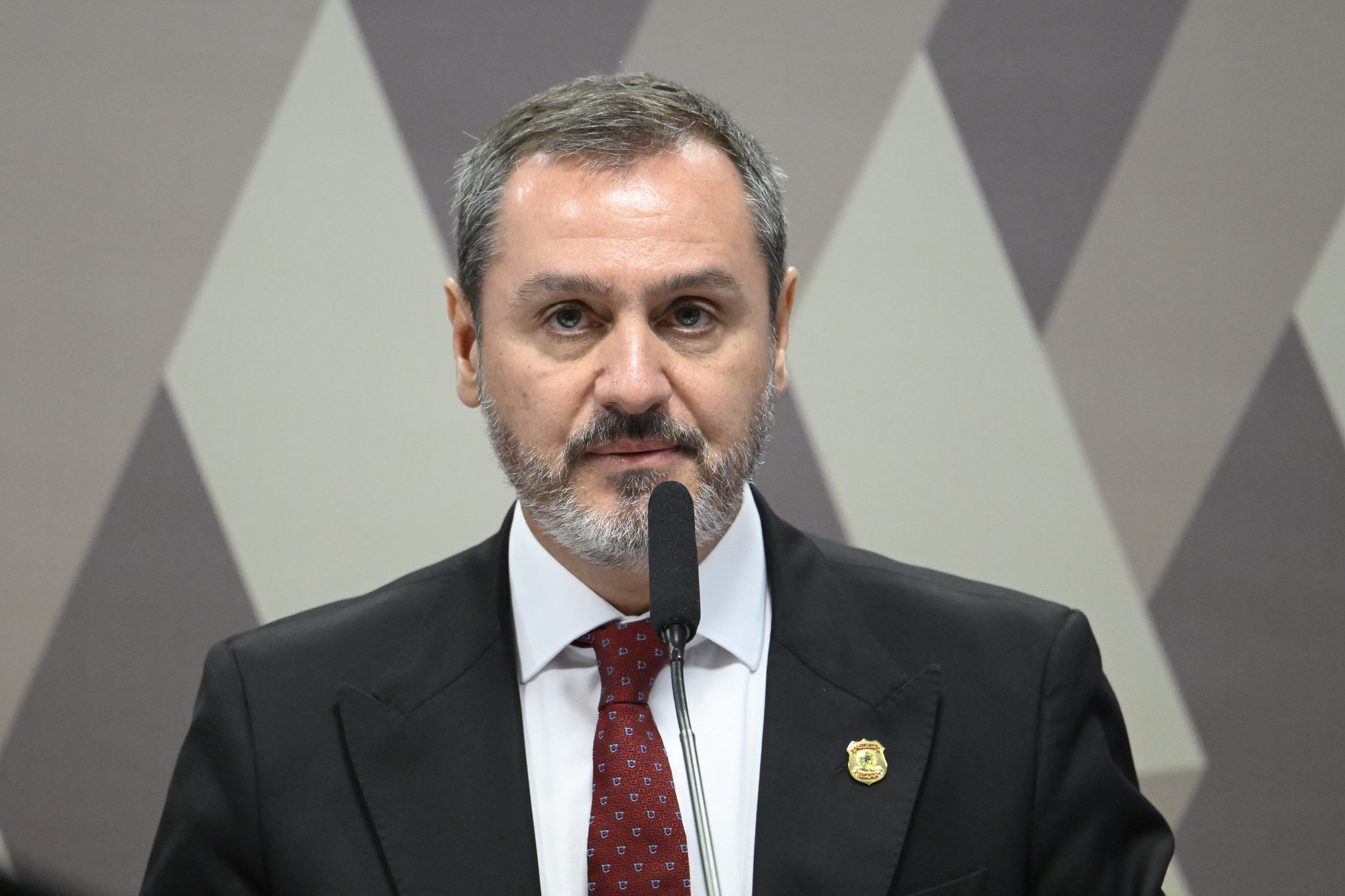 Partido Novo quer manter decisão de Mendonça que afastou o diretor-geral da PF, Andrei Rodrigues, do cargo.