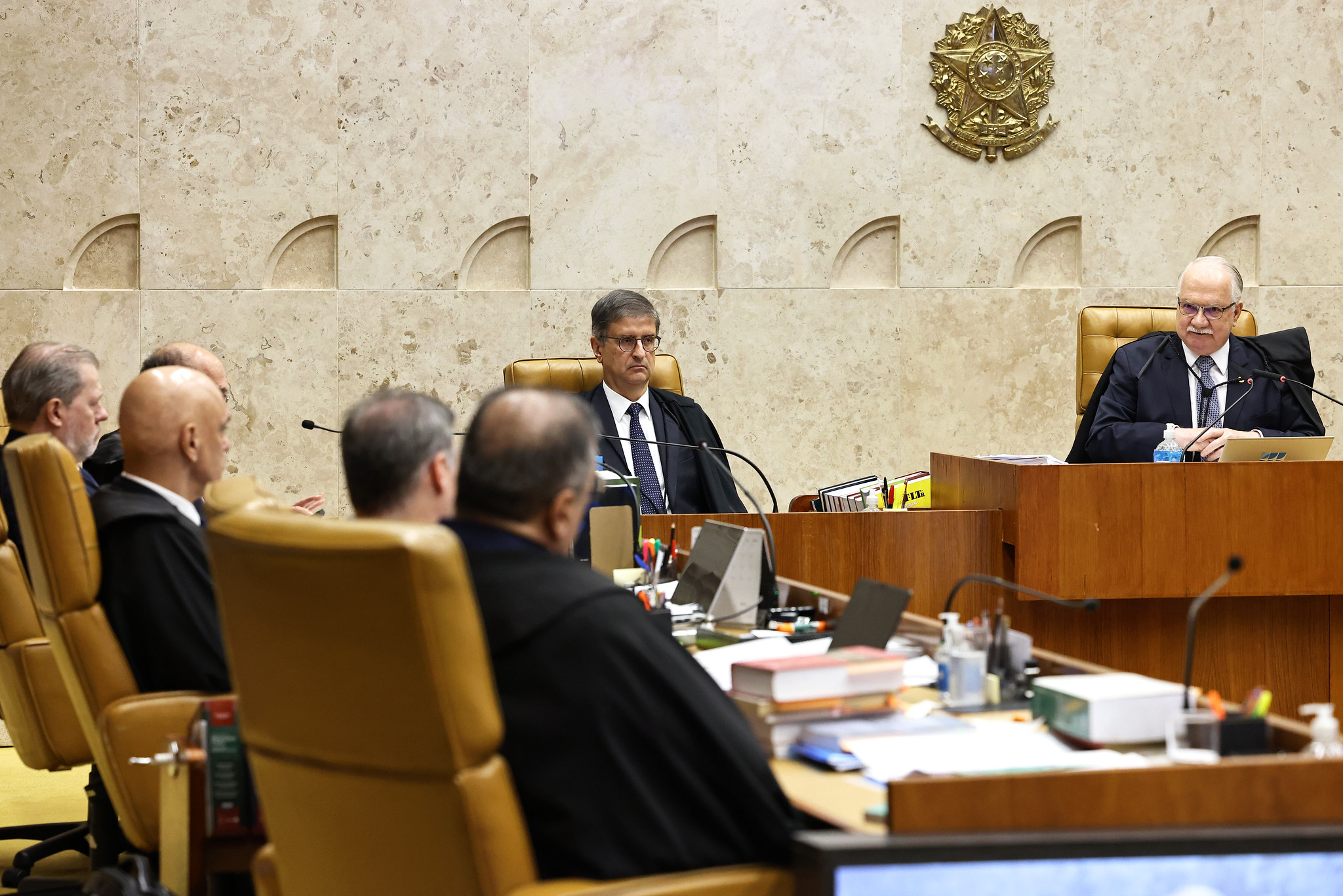 STF deixará acusações contra Moraes de lado e julgará sorteio de relator após intervalo