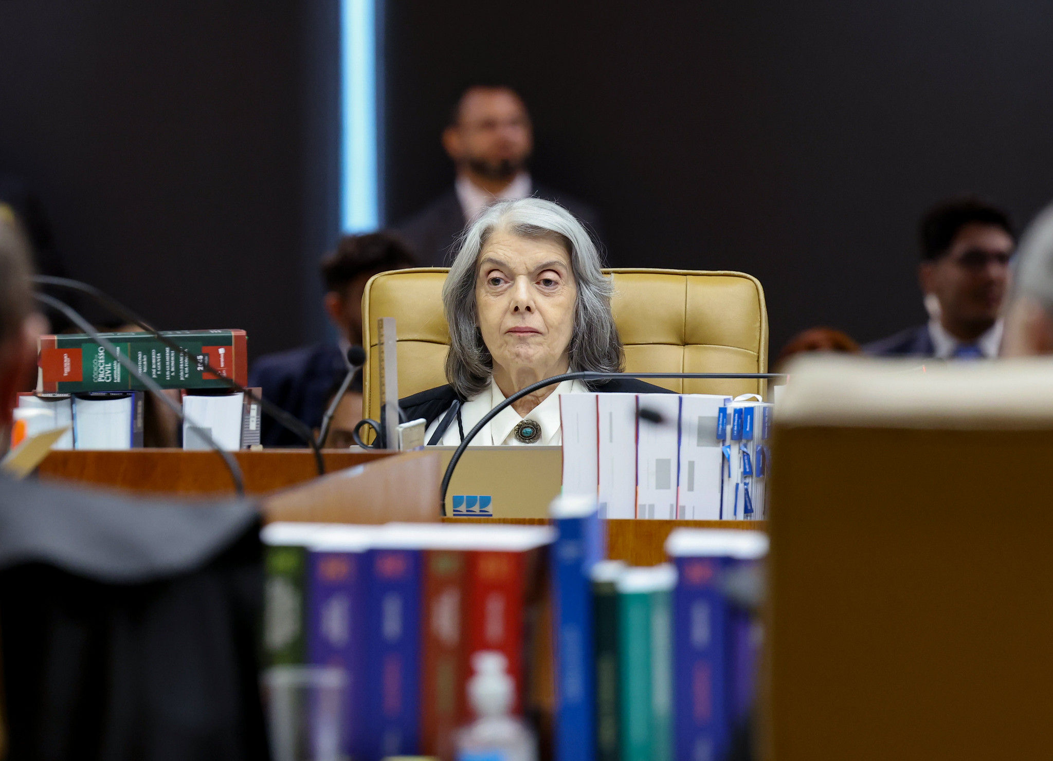 Cármen Lúcia se diz “envergonhada” e triste por momento do STF no julgamento de Moraes