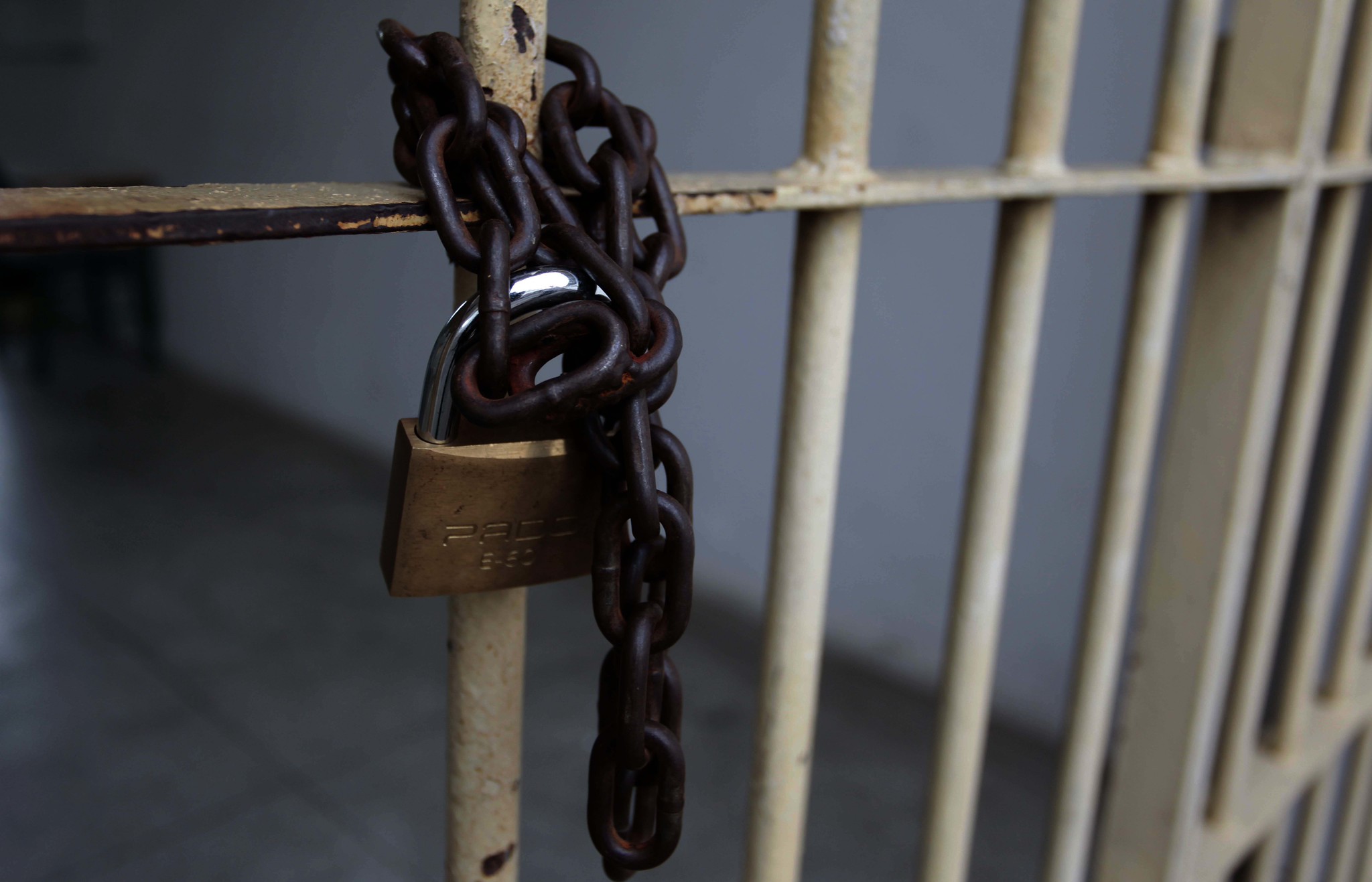 Redução no tempo entre crime e aplicação de pena poderia reduzir violência no país?