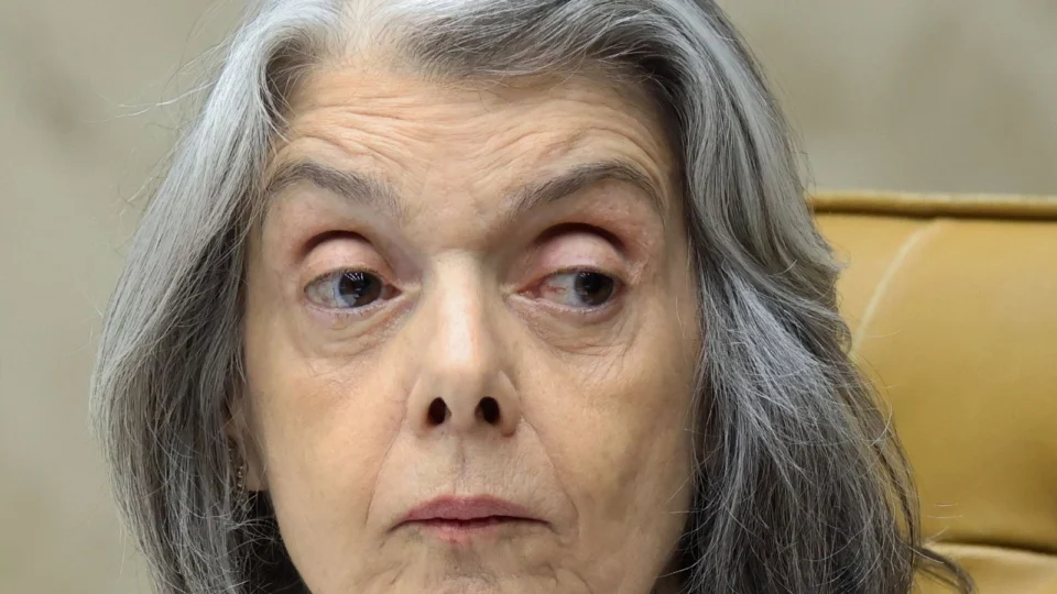 TE PERDOO CÁRMEN LÚCIA