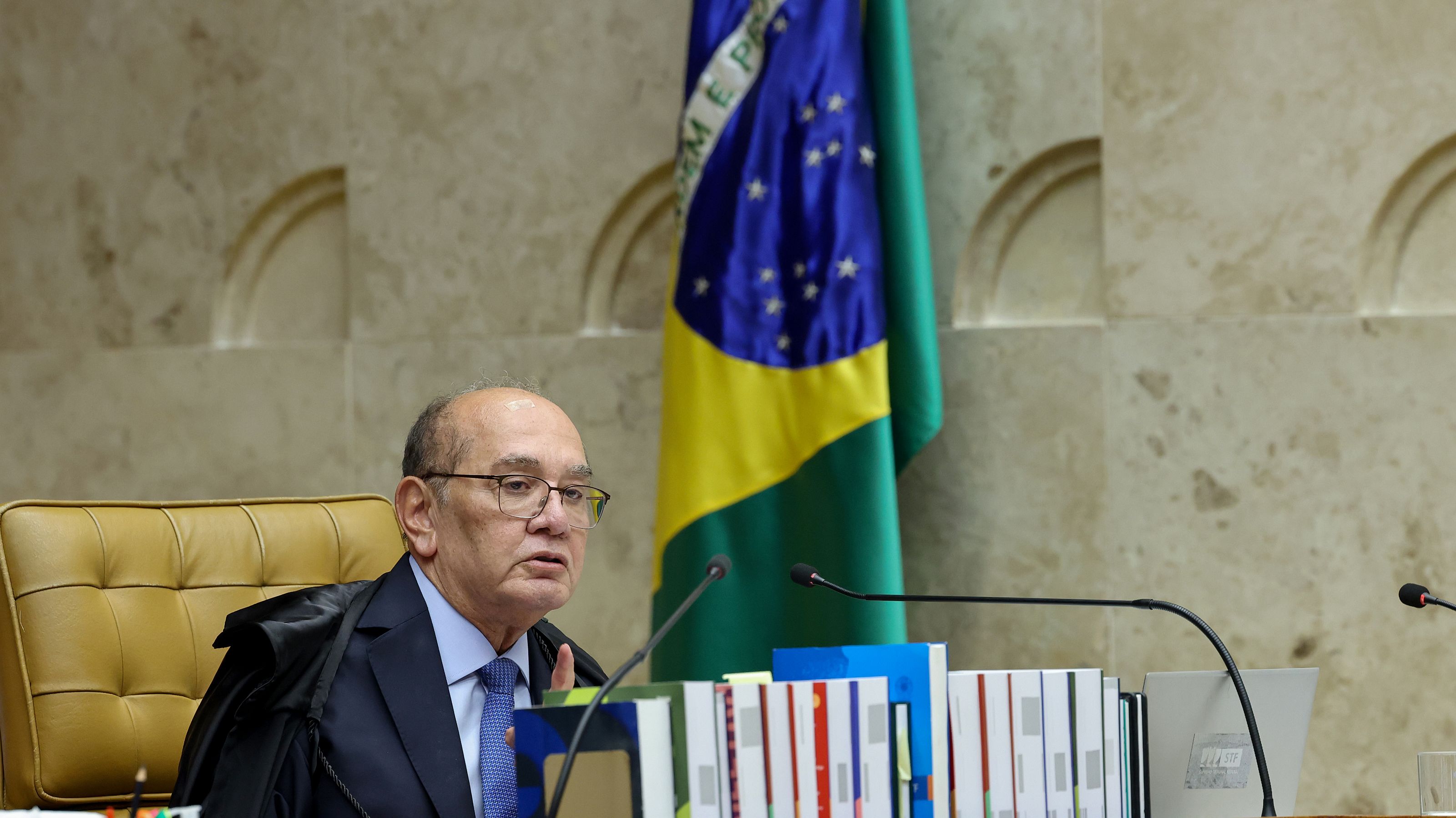 Só pelo voto salva-se o STF, a Constituição e a democracia