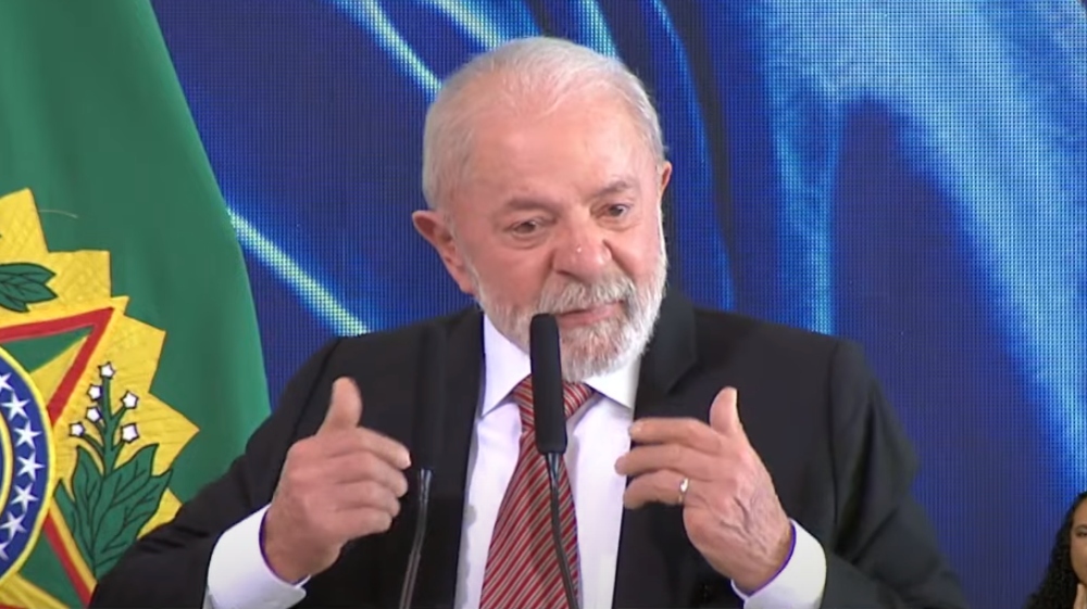Lula diz a pastores evangélicos que igrejas não devem fazer política