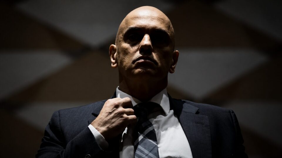 Os 3 passos da tirania: como Alexandre de Moraes chegou até aqui?