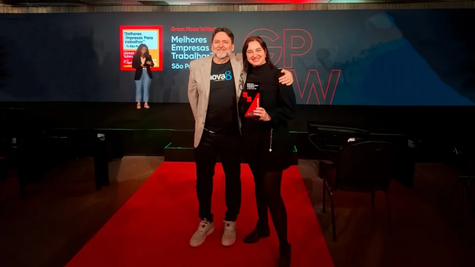 Reconhecimento GPTW: a Nova8 conquistou o 2º lugar no ranking Great Place to Work Barueri e Região, destacando-se pelas práticas de gestão, clima organizacional e valorização das pessoas.