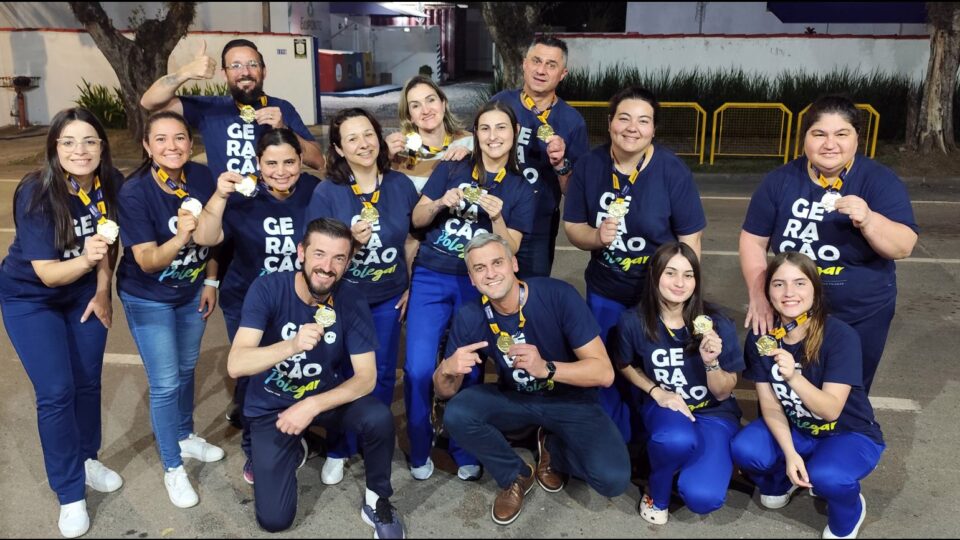 Mais que colegas de trabalho, uma equipe de educadores que inspira e transforma vidas todos os dias.