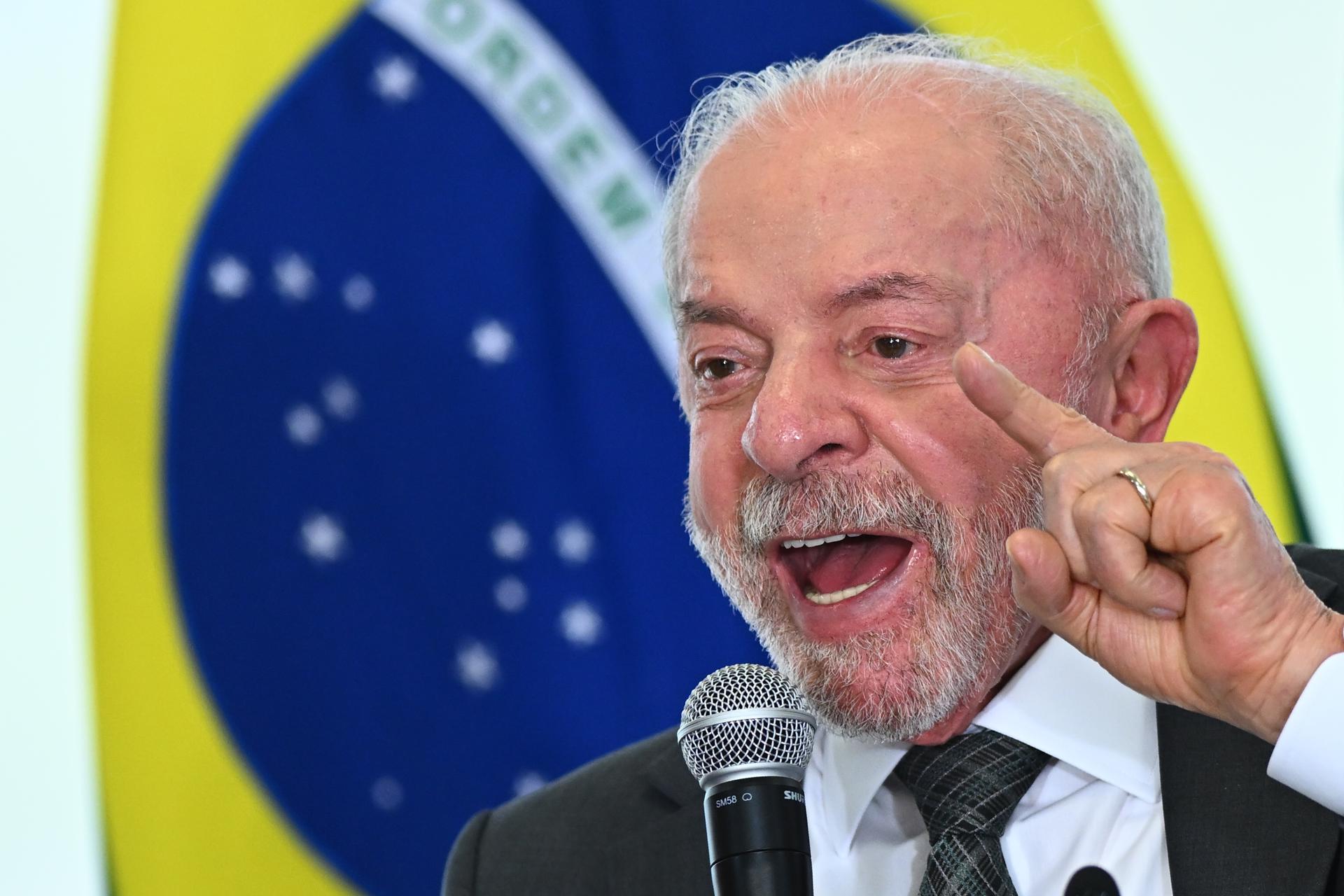 Lula sobe o tom contra Mendonça e acusa ministro de “fazer política”