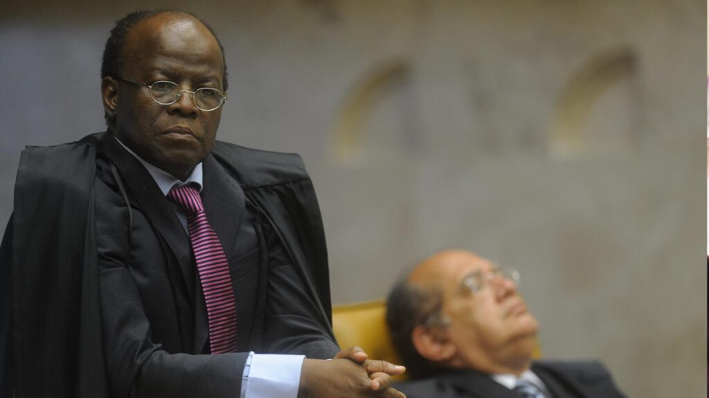 Joaquim Barbosa e Gilmar Mendes, num registro de 2012: discussão técnica virou um bate-boca violento entre os dois ministros