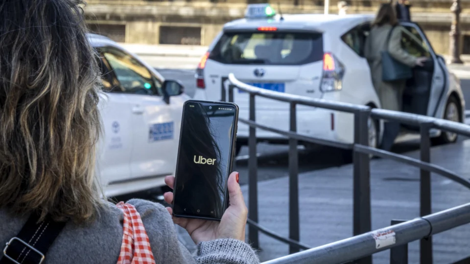 carros autônomos Uber