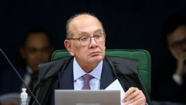 Ministro votou a favor do governo para que empresa só recebesse em caso de prejuízo comprovado. Vorcaro queria cálculo por média de preços e saiu vitorioso.