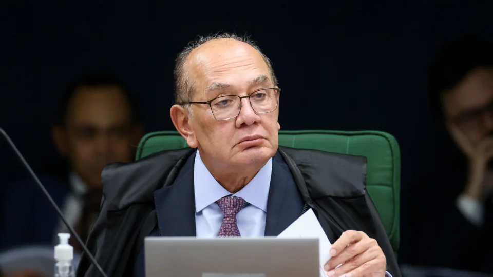 Ministro votou a favor do governo para que empresa só recebesse em caso de prejuízo comprovado. Vorcaro queria cálculo por média de preços e saiu vitorioso.